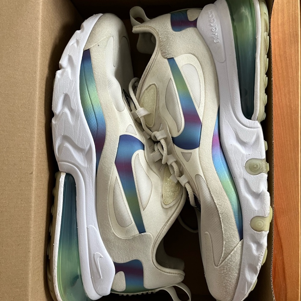 Nike Air Max 270 React